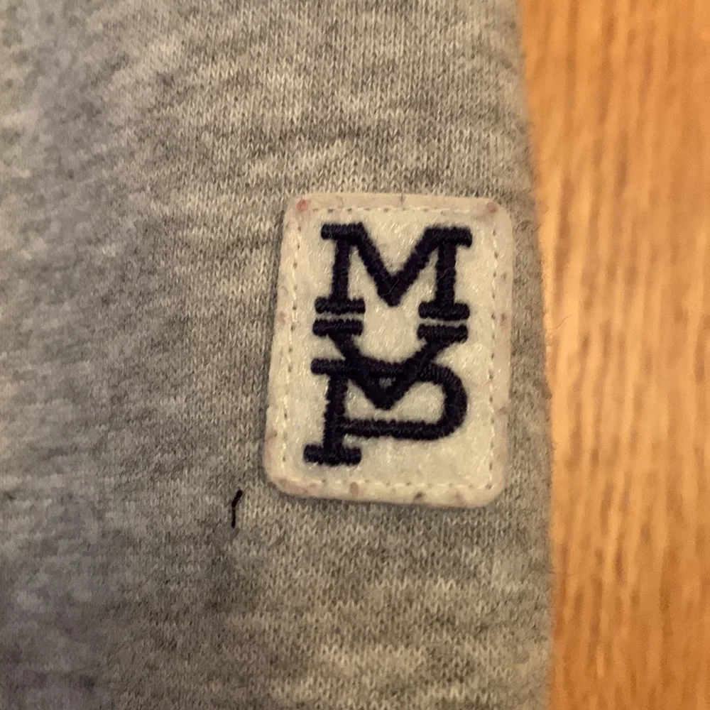 Carter’s Kids boy’s 8 heather gray DRAWSTRING MVP jogger fleecy soft inside EUC